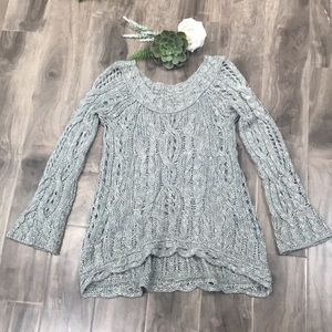 ⭐️HOST PICK!!⭐️ FREE PEOPLE Grey Boho Sweater - size Sm - EUC